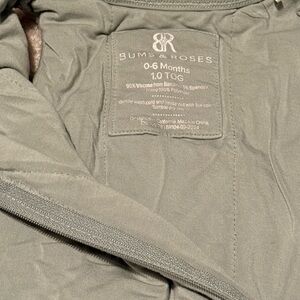 Bums & Roses sage green bamboo Tog 1.0 zippered sleep sack Infant sz 0-6M